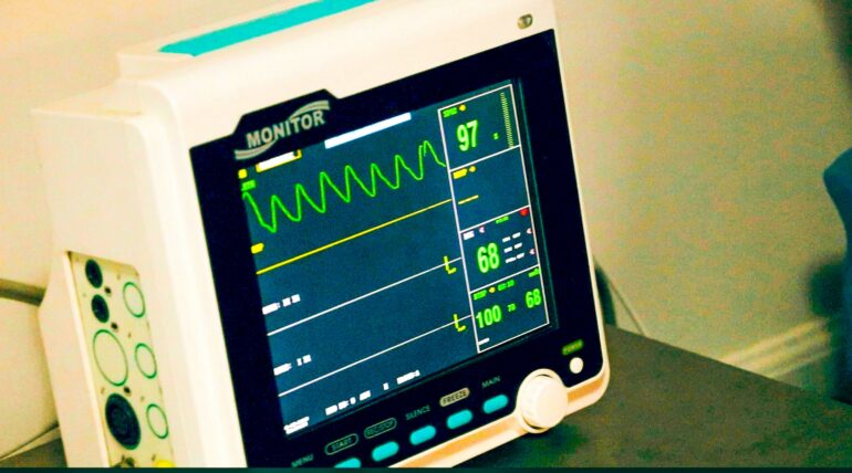 Le Cameroun face au défi du manque d’appareils médicaux : Un cri d’alarme pour la santé nationale